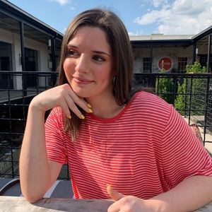 Meet your Posher, Carly